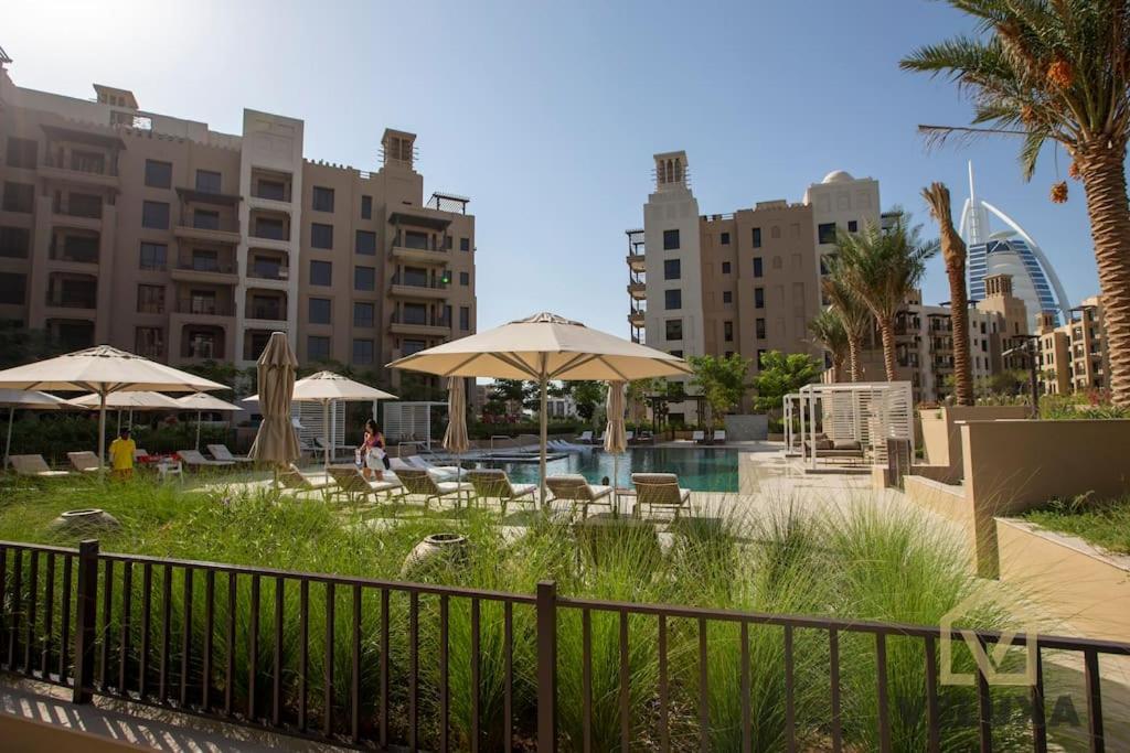 Veluxa - Luxury And Bright 1 Bedroom Apartment, Burj View! Dubai Ngoại thất bức ảnh